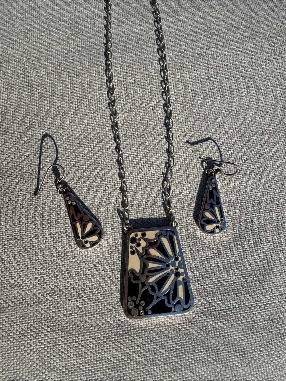 Brighton Silver Floral Cutout Necklace & Earring Set - Picture 3 of 8